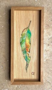 leaf_on_wood_s